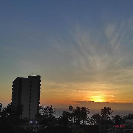 Big 3 Rooms Apartment, 83M2, With 3 Balconies And Ocean View Playa de las Americas  Esterno foto